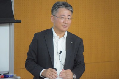 埼玉を代表する企業の経営陣が直接講義 寄附講義 現代銀行経営論 で公開授業を行いました