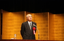 挨拶する杉尾彰俊氏