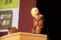 講演する加藤先生
