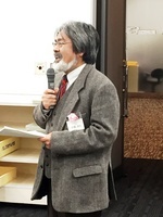 伊藤　博明副学長