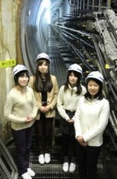 延々と地下を北浦和駅まで続く「とう道」の中で!