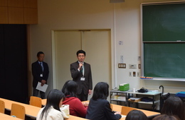 塩野学生支援課長の挨拶