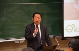 概要説明をする田中センター長