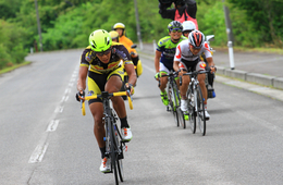 レース中の佐野選手