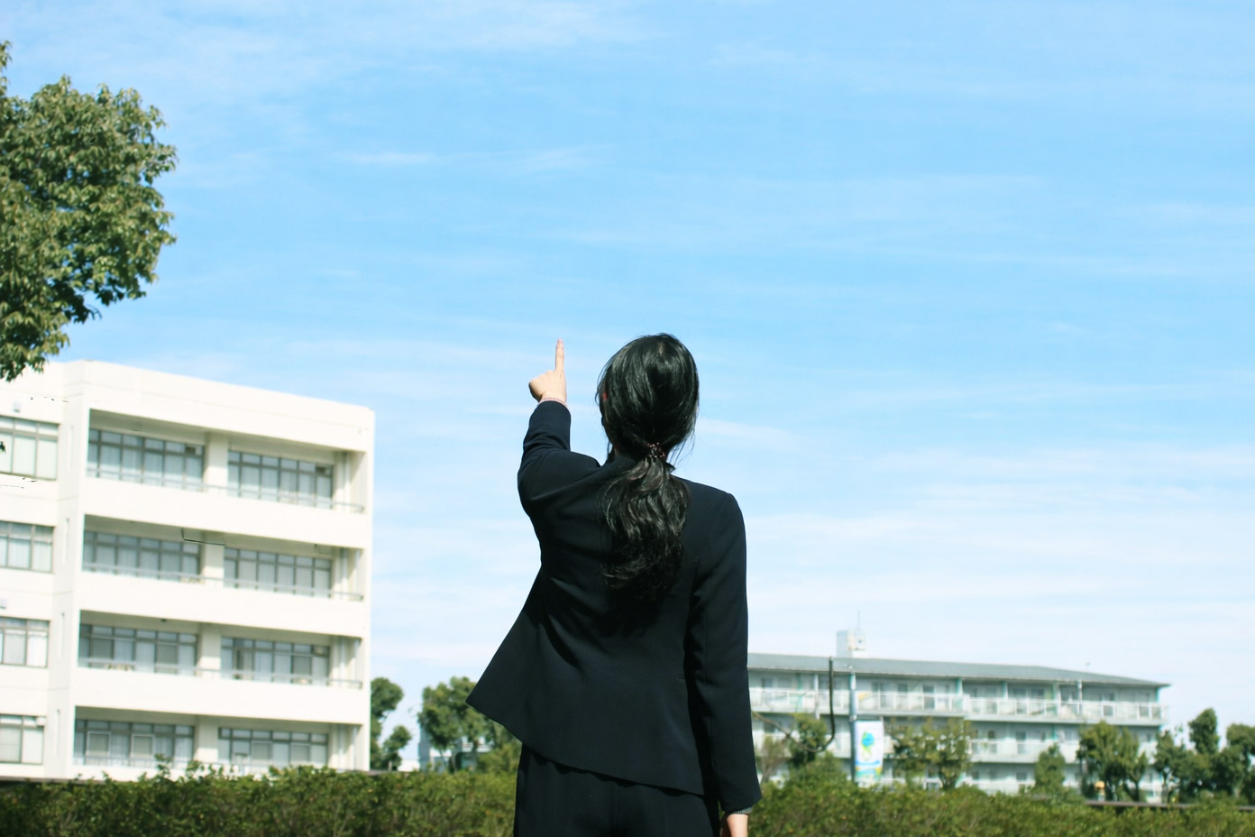 将来を見据えるイメージ